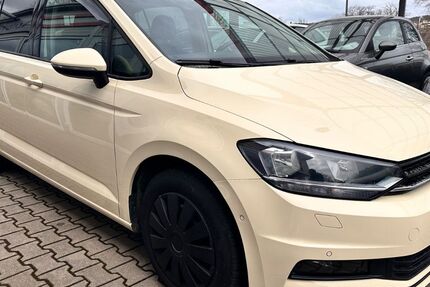 VW Touran 440.874 km 5.699 &euro; Zirndorf 90513