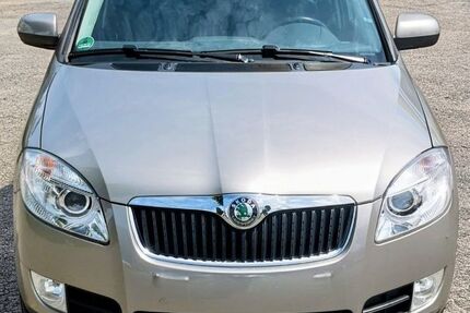 Skoda Fabia 74.000 km 5.800 &euro; Neuhausen 73765