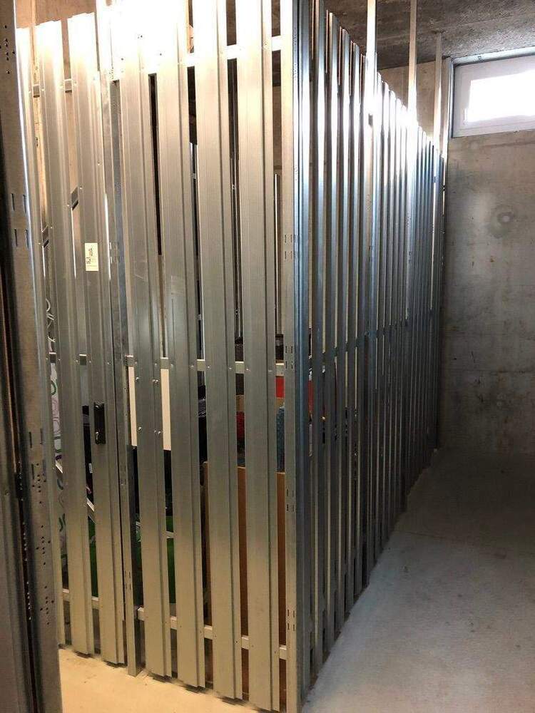 *ZENTRAL*RUHIG*HELL* 2-Zimmer-Whg mit Südloggia, EBK, TG-Stellplatz, Aufzug