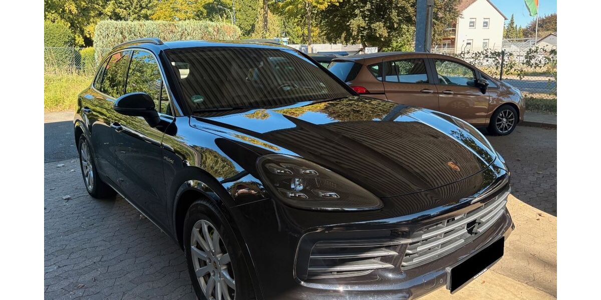 Porsche Cayenne 82.016 km 59.999 &euro; Königslutter 38154