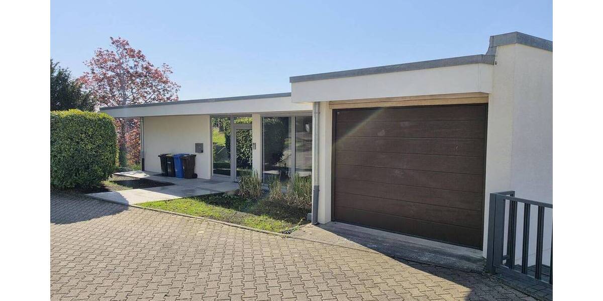 Bungalow Pforzheim Nordstadt - 6 Zimmer, 171 m&sup2;, 2.200&euro; | Angebot:26277512