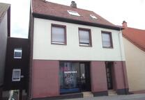 Wohn-Geschäftshaus (Friseursalon) o.1-2 FH Hochspeyer 194m²