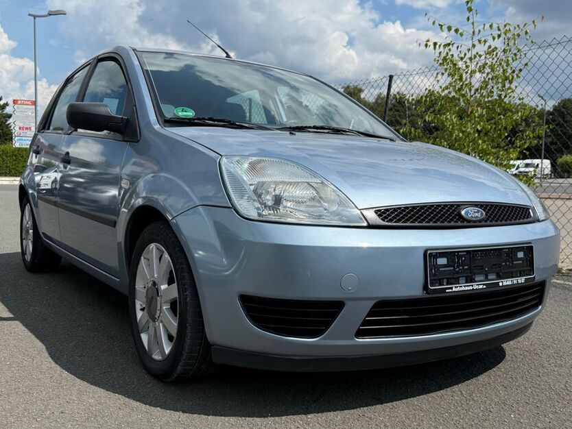 Ford Fiesta 215.750 km 2.999 € Dautphetal-Friedensdorf 35232