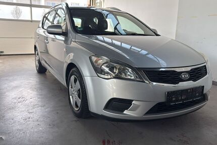 Kia ceed / Ceed 214.000 km 3.750 &euro; Wiesbaden 55246