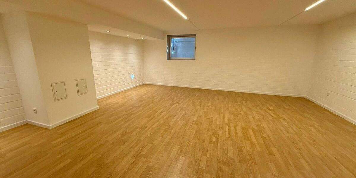 Doppelhaushälfte Düsseldorf Kaiserswerth - 8 Zimmer, 213 m&sup2;, 1.680.000&euro; | Angebot:25728281