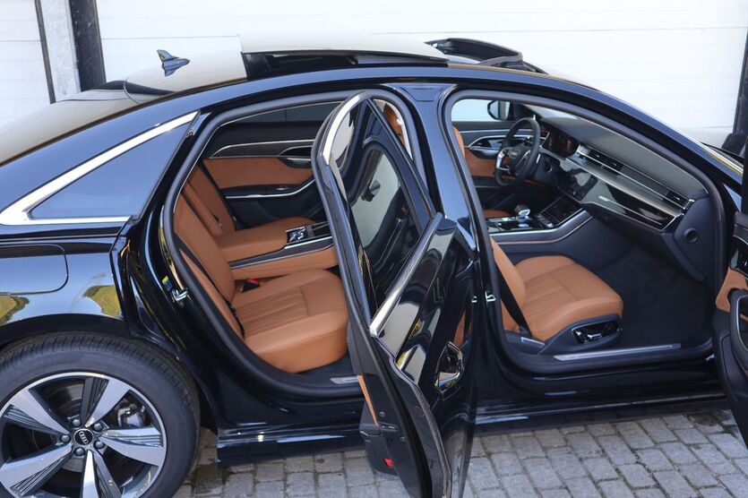 Audi A8 27.900 km 77.000 € Passau 94034