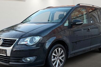 VW Touran 223.256 km 3.999 € Berlin 12681