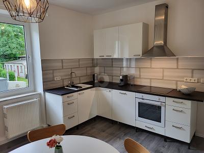 RENOVIERT,MÖBLIERT, NEUE KÜCHE, AIR BNB, RENDITE - Etagenwohnung Saarbrücken Brebach-Fechingen | Angebot:27145295