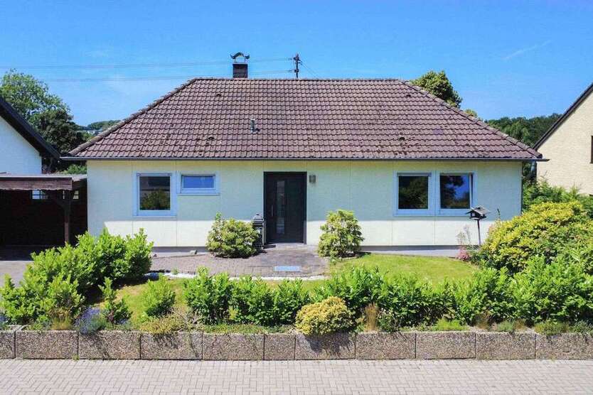 Haus zum Kaufen in Hennef (Sieg) 329.000 € 150 m²