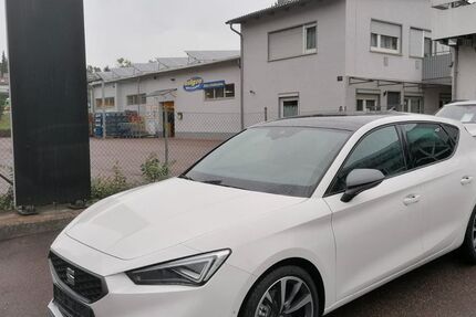 Seat Leon 5.000 km 26.900 &euro; Göppingen 73033