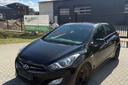 Hyundai i30 281.242 km 3.290 &euro; Ellerau 25479