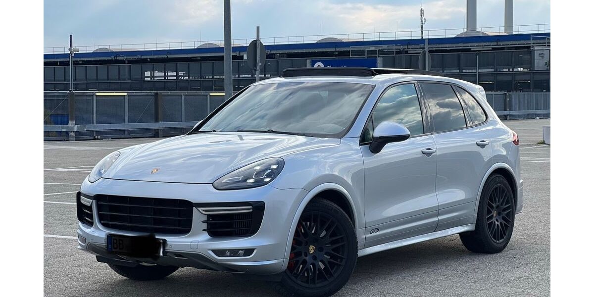 Porsche Cayenne 87.500 km 29.900 &euro; Sindelfingen 71069