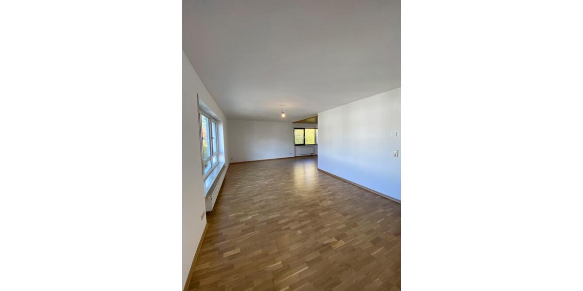 Etagenwohnung Gmund am Tegernsee - 3 Zimmer, 105 m&sup2;, 850&euro; | Angebot:25641076