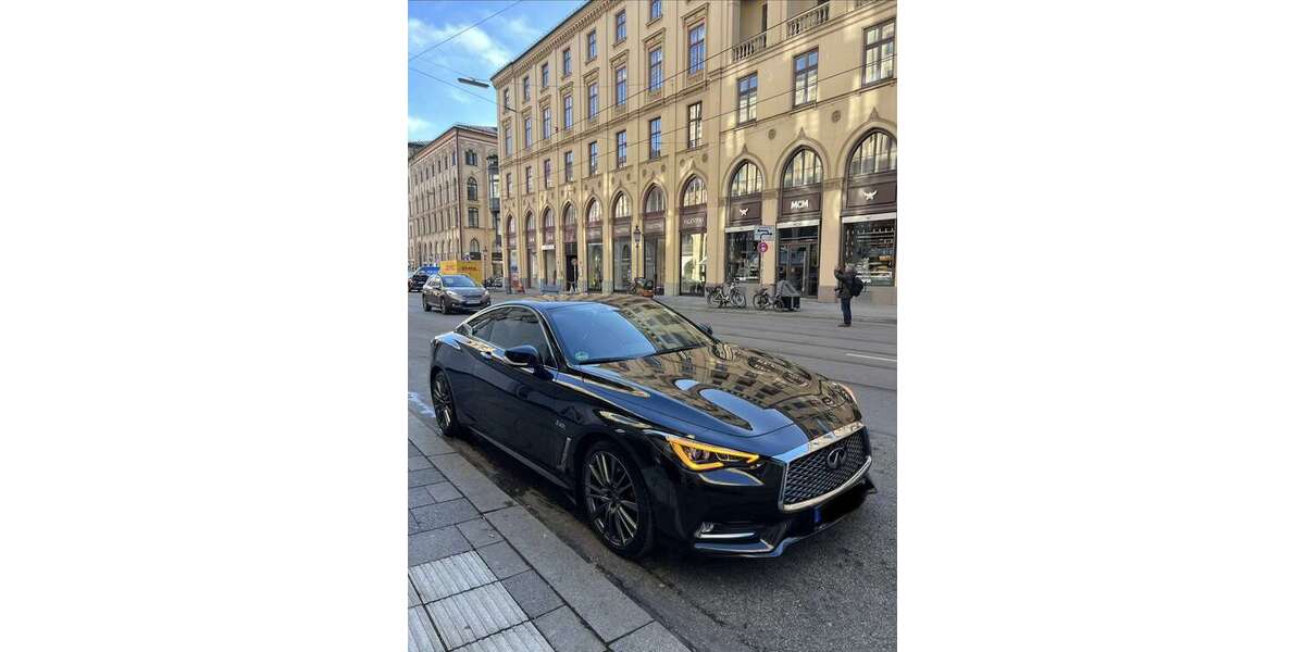 INFINITI Q60 76.709 km 32.900 € München 81375