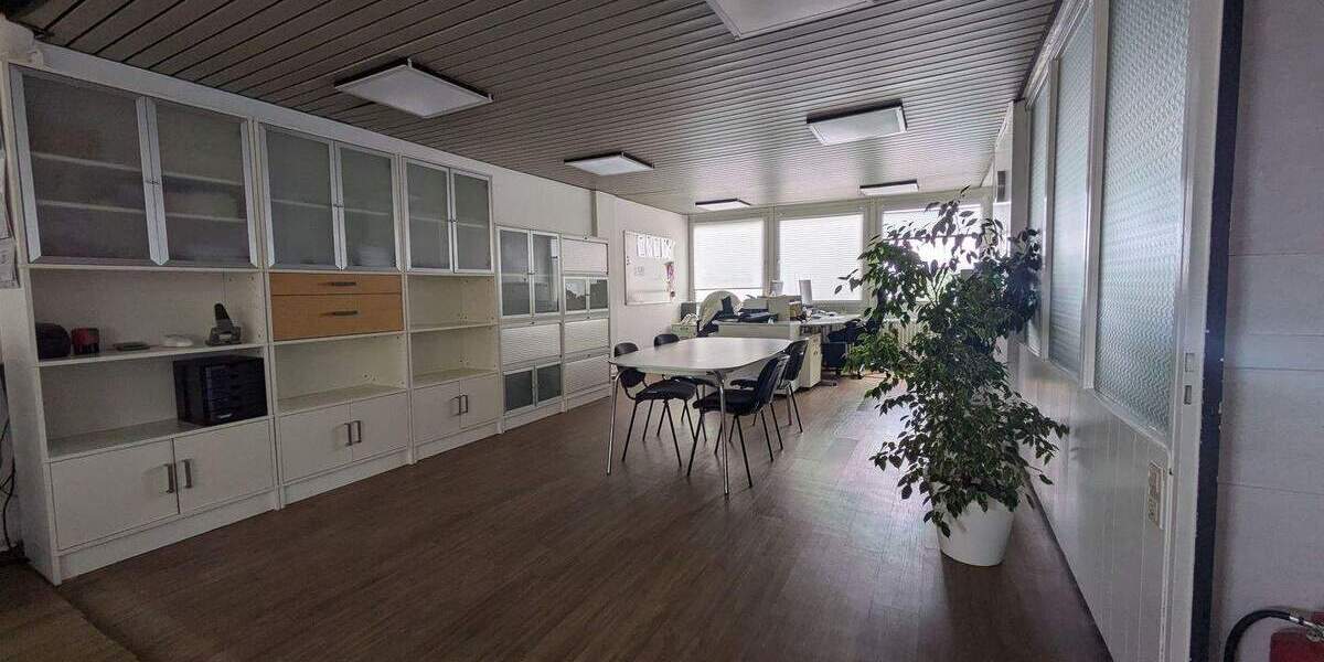Gewerbeobjekt Bremen Bahnhofsvorstadt - 4 Zimmer, 145 m&sup2;, 900&euro; | Angebot:26345884
