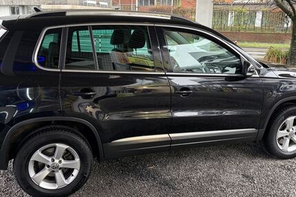 VW Tiguan 158.000 km 9.600 &euro; Brühl 50321