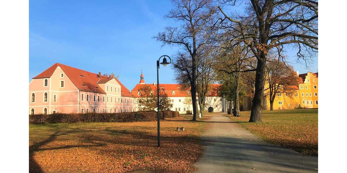 NEU - frisch renovierte 3 Zimmer mit Balkon und Einbauküche! Flexibel ab 6 Monate zu vermieten. - Appartement Annaburg | Angebot:17600958