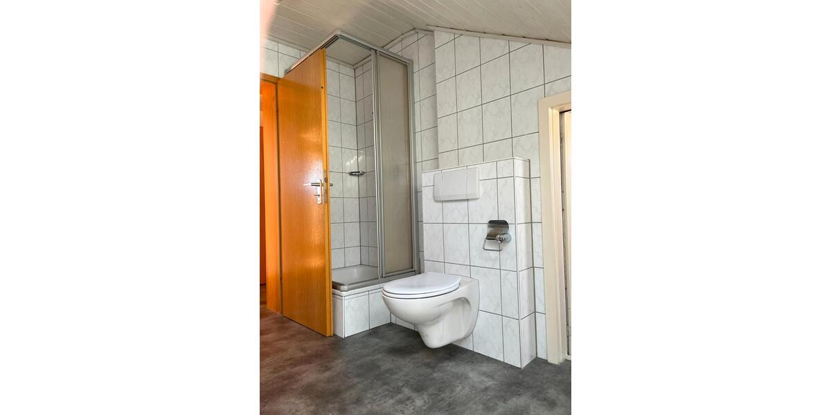 Dachgeschoßwohnung Siegen Weidenau - 3 Zimmer, 70 m&sup2;, 480&euro; | Angebot:26321236