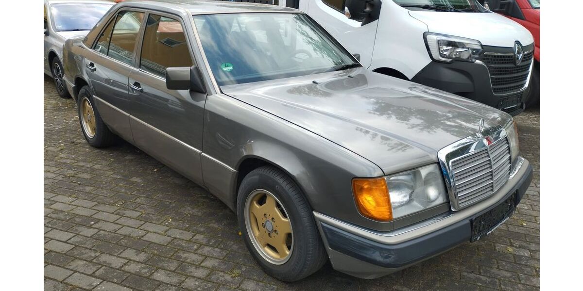 Mercedes-Benz 200 222.000 km 3.000 &euro; Milower Land 14715