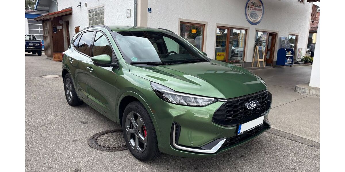 Ford Kuga 7.500 km 35.390 € Faistenhaar 85649