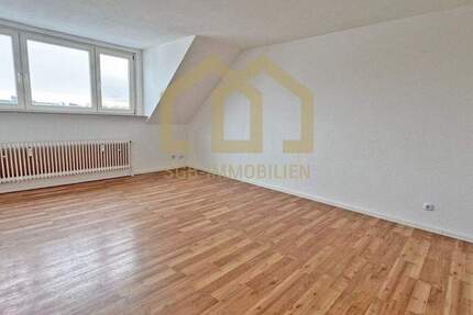 Wohnen mit Charme: 3,5-Zimmer-Dachgeschosswohnung mit viel Platz 3 zimmer