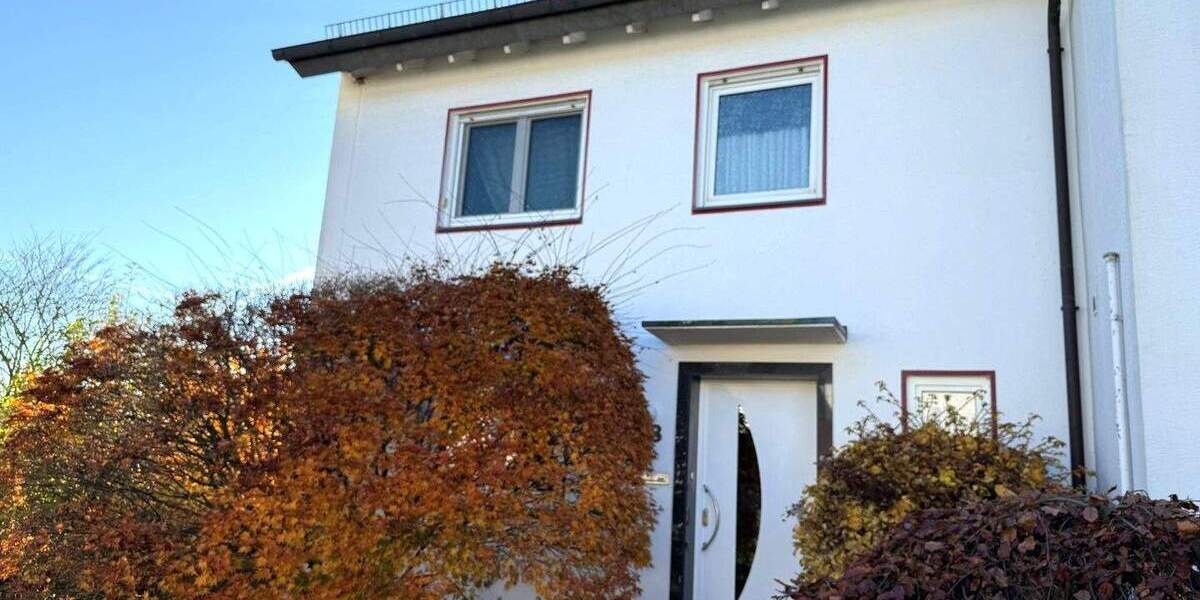Reihenendhaus Blomberg - 4 Zimmer, 92 m&sup2;, 199.000&euro; | Angebot:25427035