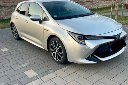 Toyota Corolla 67.000 km 19.200 &euro; Worms 67547