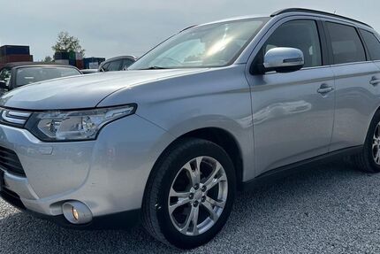 Mitsubishi Outlander 200.000 km 5.999 &euro; München 81829