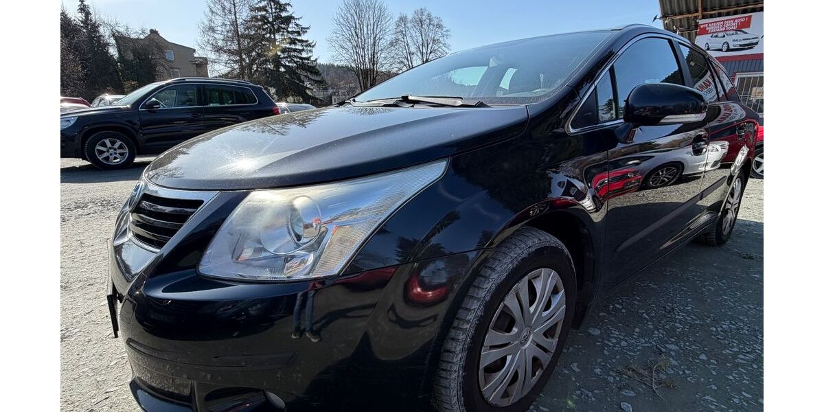 Toyota Avensis 321.220 km 3.499 &euro; Chemnitz 09125