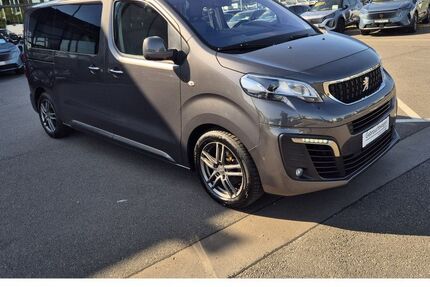 Peugeot Traveller 75.906 km 35.999 € Wildau 15745