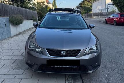 Seat Leon 160.795 km 9.990 &euro; München 81545
