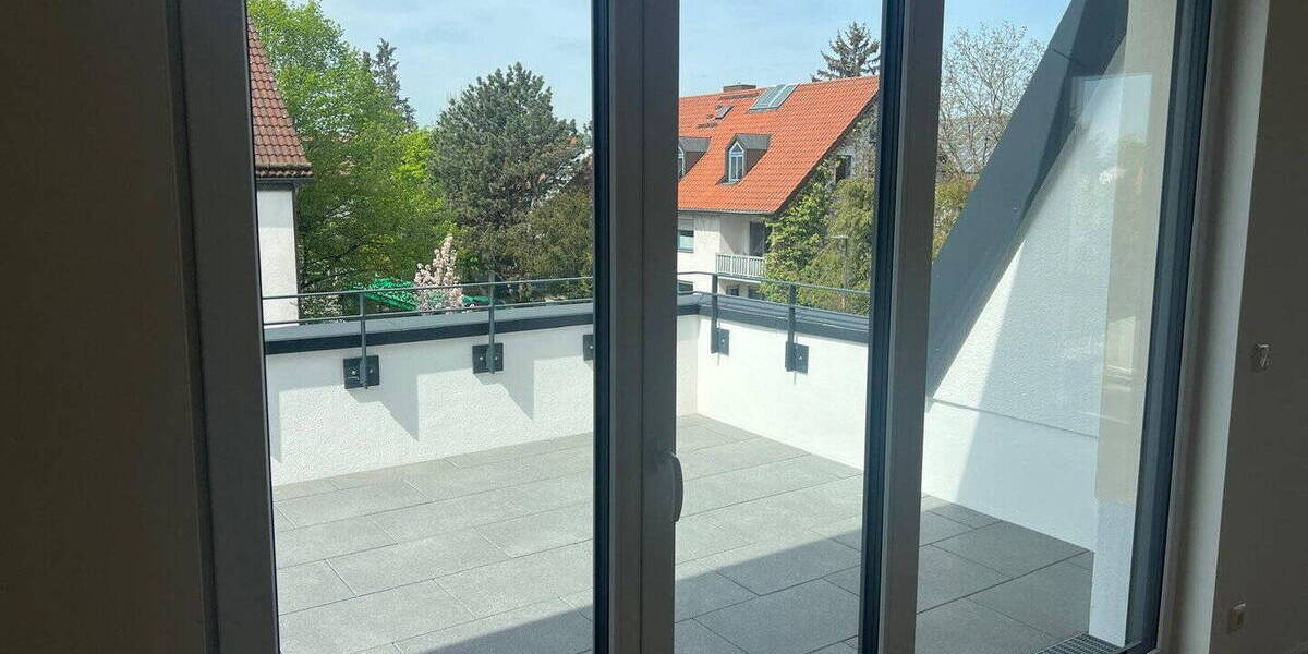 Etagenwohnung Germering Unterpfaffenhofen - 3 Zimmer, 94 m&sup2;, 2.050&euro; | Angebot:25728312