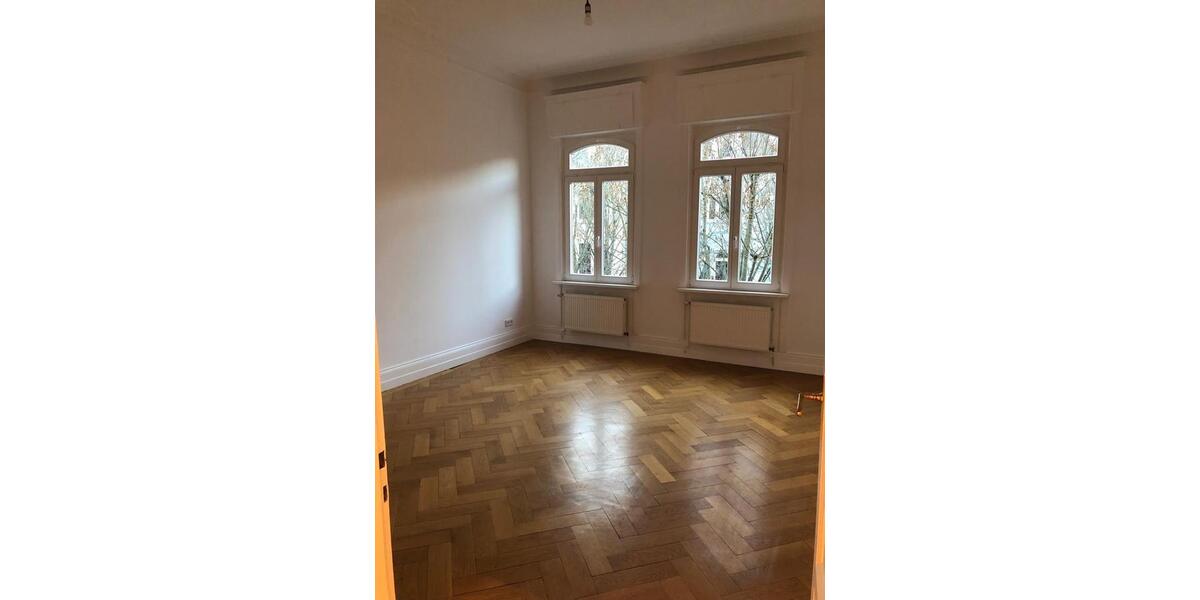 Etagenwohnung Wiesbaden Klarenthal - 5 Zimmer, 125 m&sup2;, 2.225&euro; | Angebot:26404973