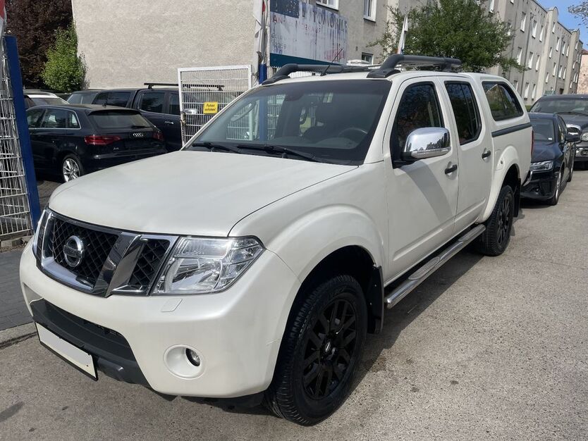 Nissan Navara 166.000 km 13.900 € Berlin 12359
