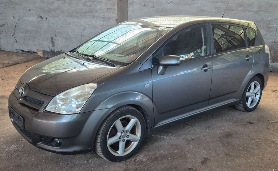 Corolla Verso