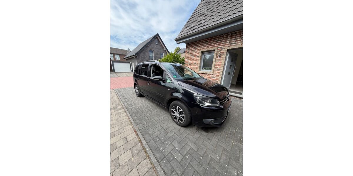 VW Touran 278.000 km 4.700 &euro; Rees 46459