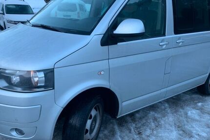 VW T5 Caravelle 203.000 km 15.890 &euro; Lenggries,Fleck 83661