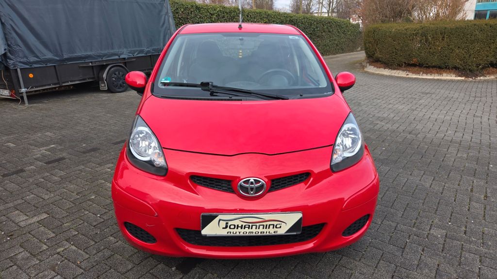 Toyota Aygo (X) 107.804 km 3.199 &euro; Salzkotten 33154