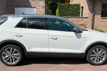 VW T-Roc 125.000 km 14.700 &euro; Brüggen 41379