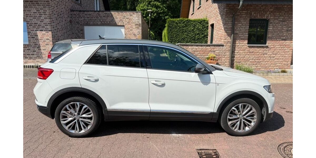 VW T-Roc 125.000 km 14.700 &euro; Brüggen 41379