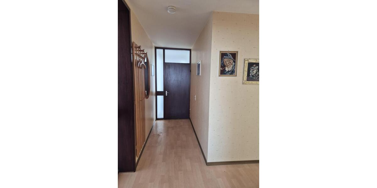 Erdgeschoßwohnung Schiffweiler - 3 Zimmer, 84 m&sup2;, 680&euro; | Angebot:26152467