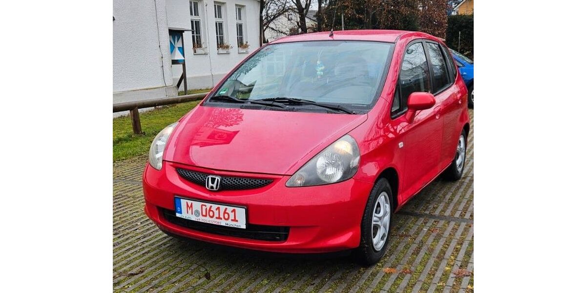 Honda Jazz 127.438 km 2.600 &euro; München 81829