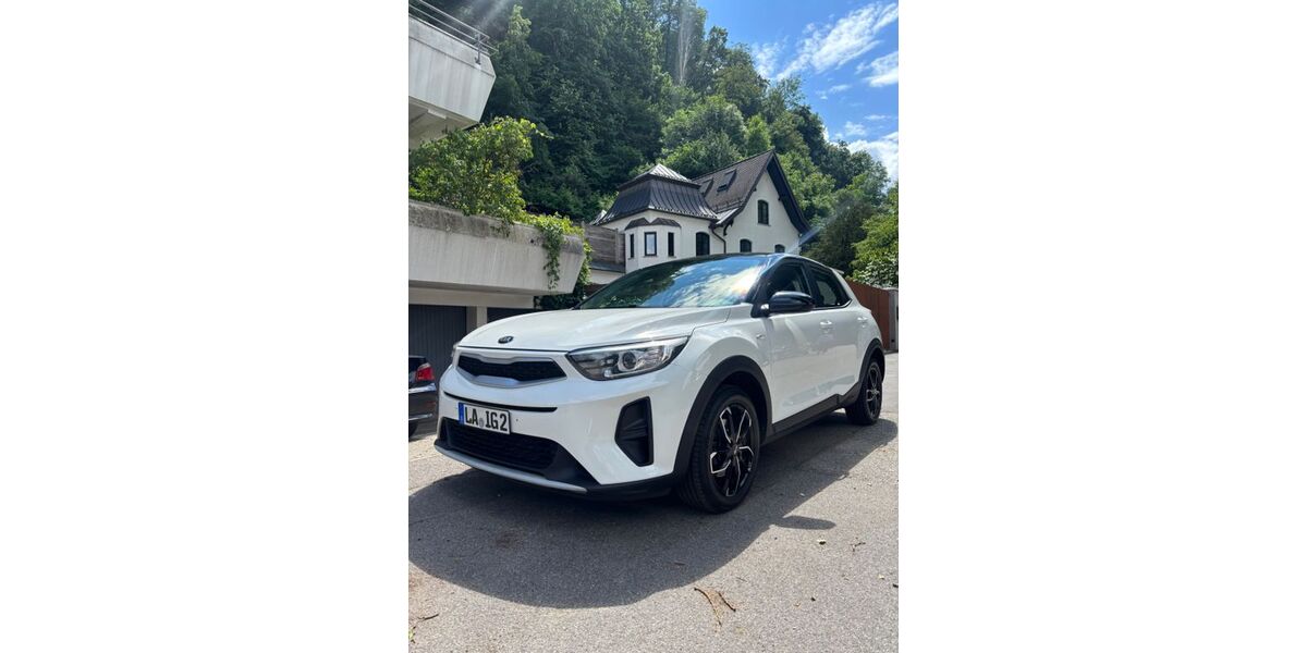 Kia Stonic 79.555 km 12.099 &euro; Landshut 84028