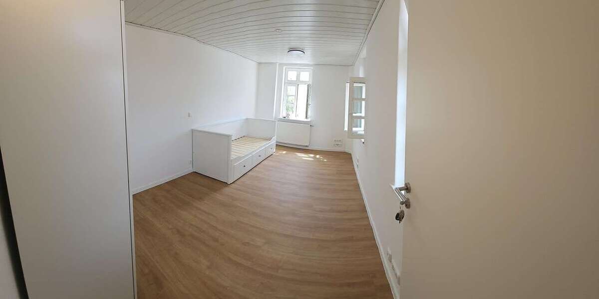 Einfamilienhaus Langen - 11 Zimmer, 250 m&sup2;, 550&euro; | Angebot:25541462