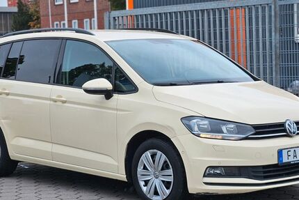 VW Touran 348.000 km 5.950 € Hamburg 20539