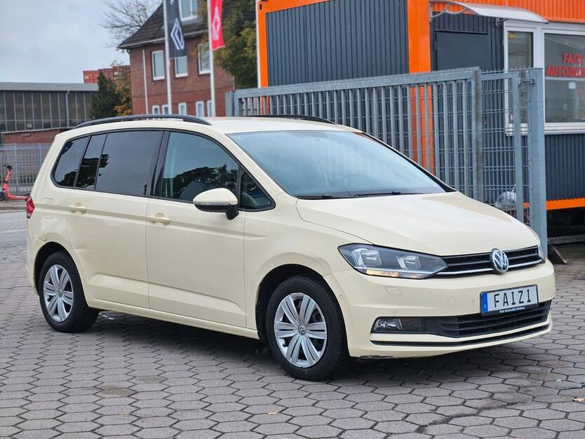 VW Touran 348.000 km 5.950 € Hamburg 20539