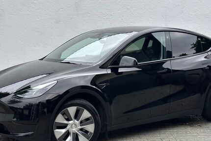 Tesla Model Y 52.000 km 30.990 &euro; München 81243