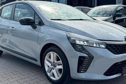 Renault Clio 11.900 km 16.490 &euro; Wiesmoor 26639