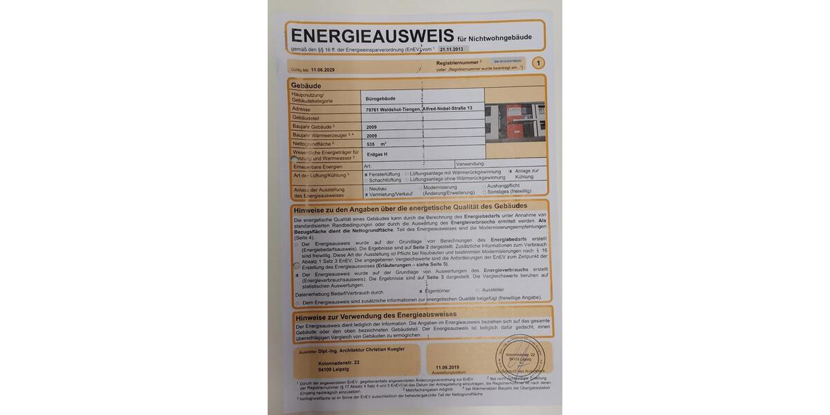 Geschäftsräume 261 m² im Ärztehaus mit 8 eigenen Parkplätzen WT zimmer