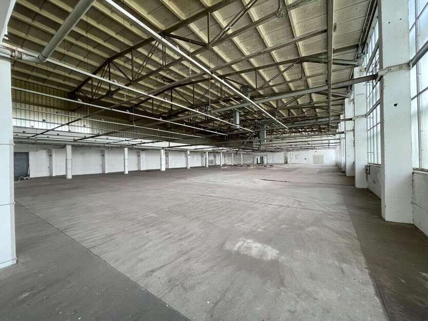 Halle in Glauchau 1.800 € 2000 m²